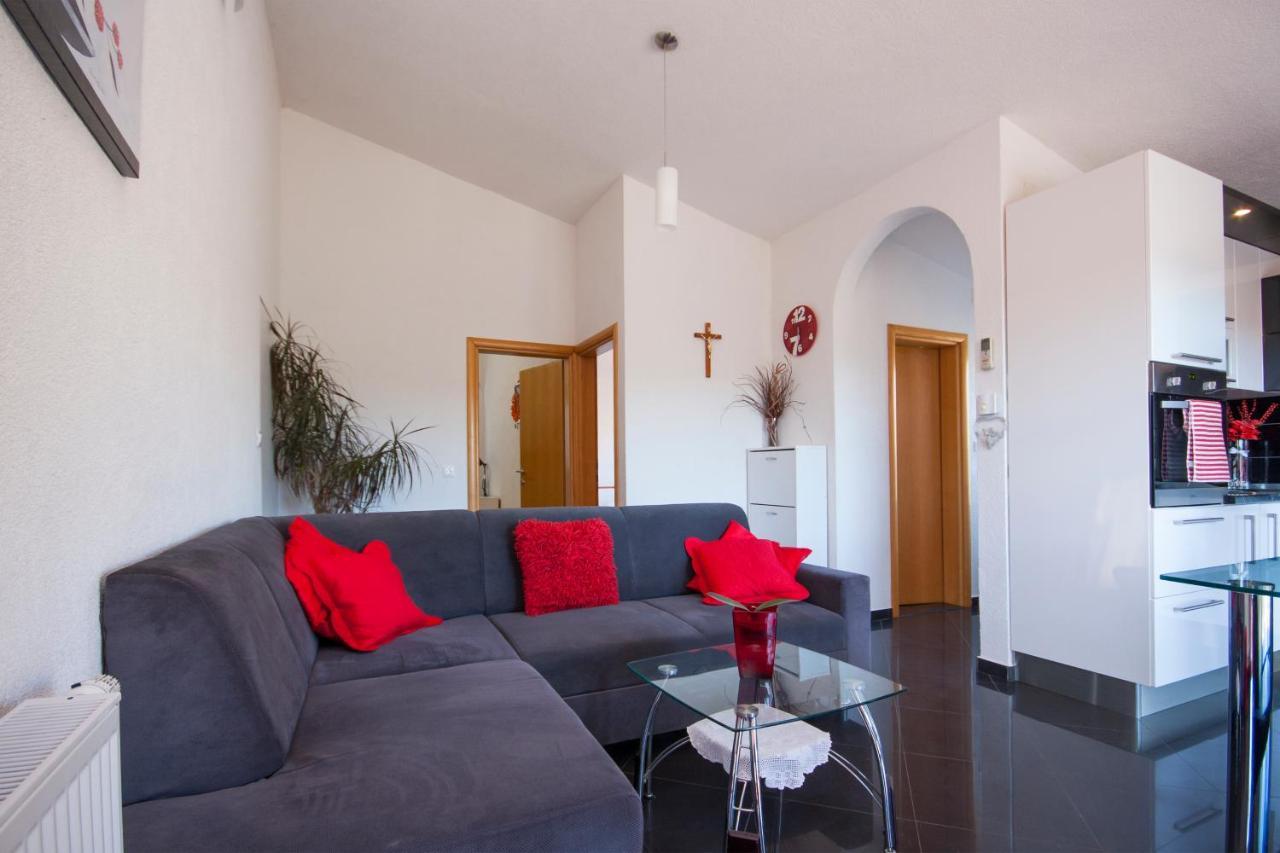 Apartman Sena Примоштен Экстерьер фото